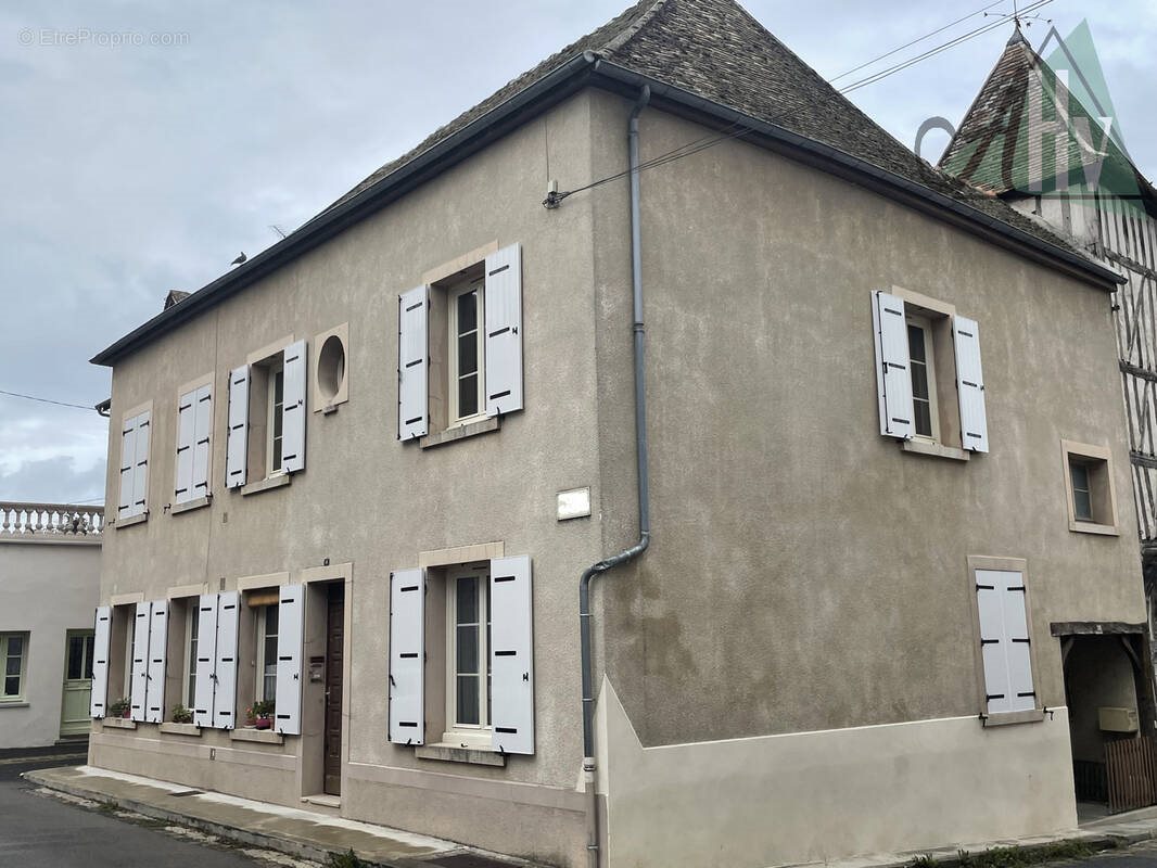 Appartement à vendre, 196m², Bray-sur-Seine
