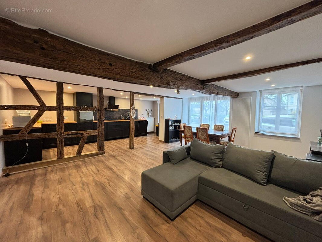Maison à vendre, 130m², Bâgé-le-Châtel