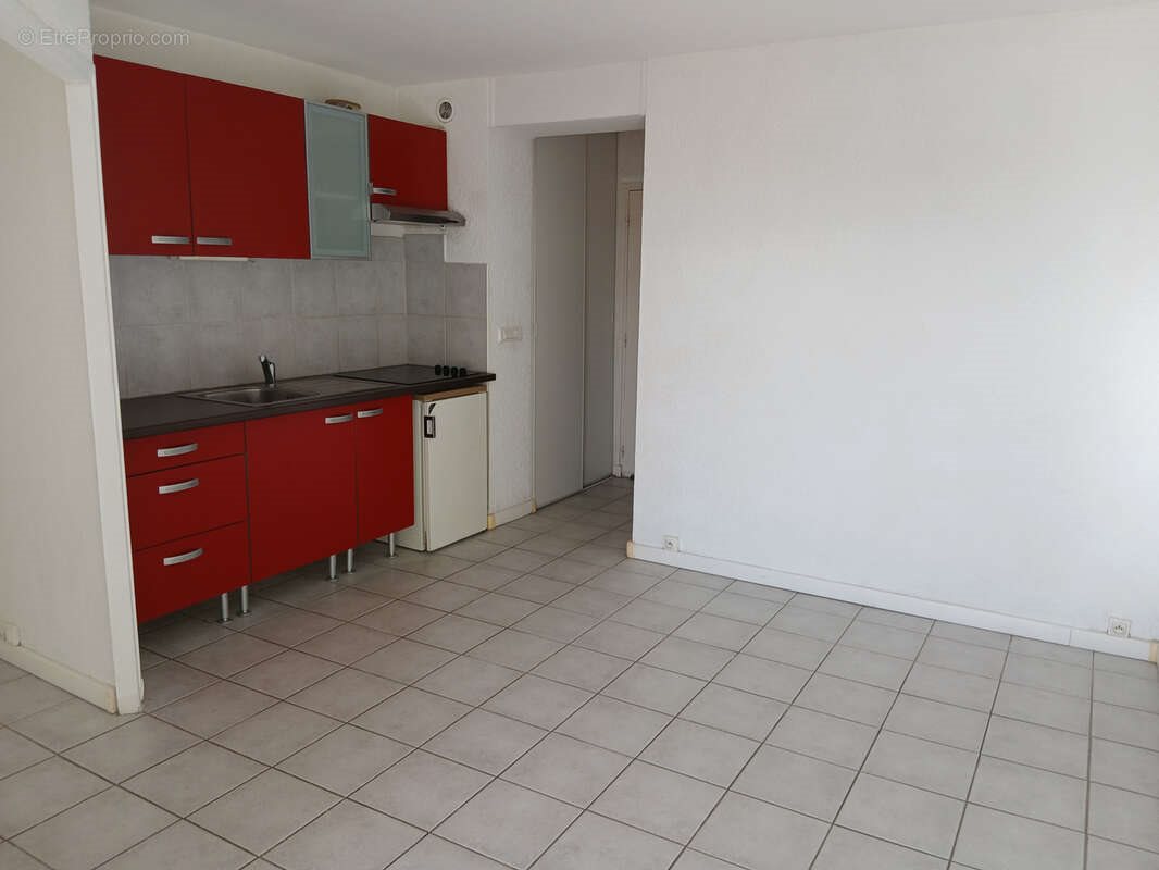 Appartement à vendre, 26m², Alès