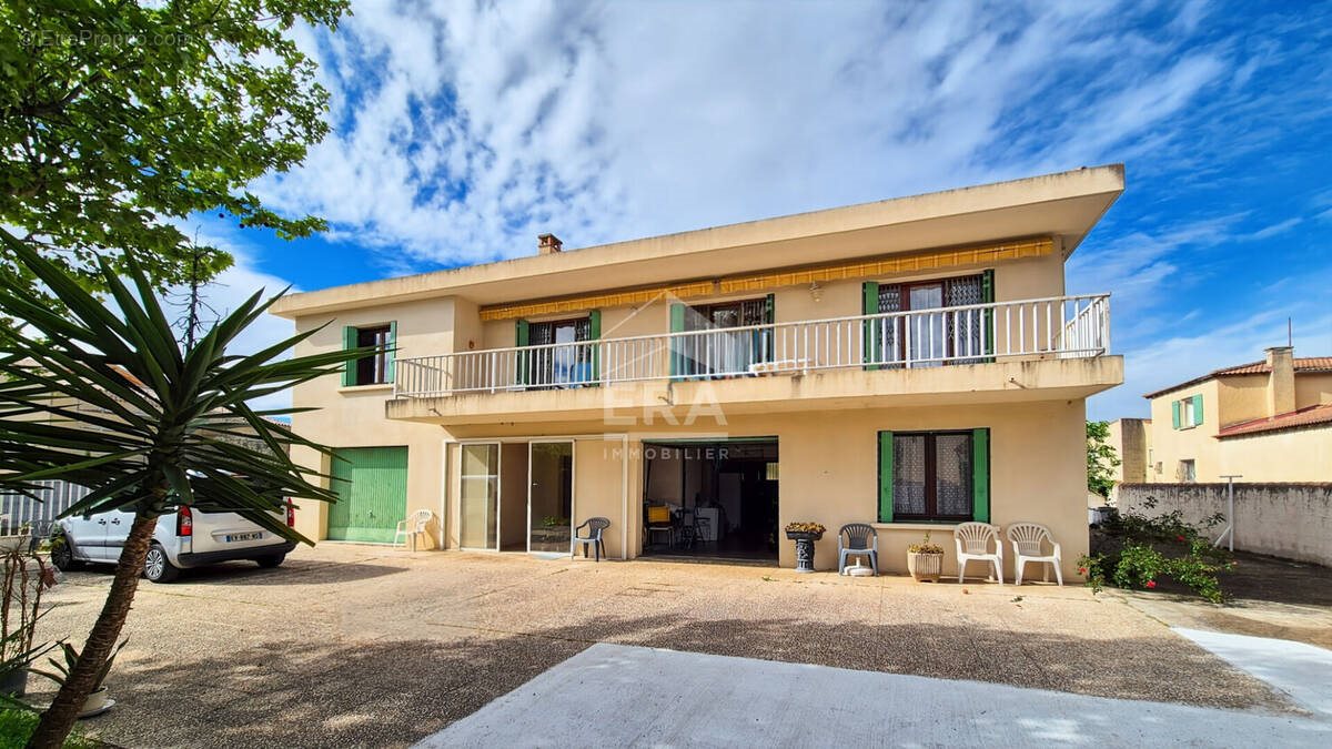 Maison à vendre, 183m², Rognonas