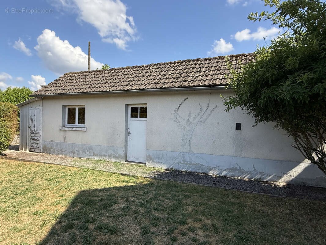 Maison à vendre, 63m², Saint-Sornin-Lavolps