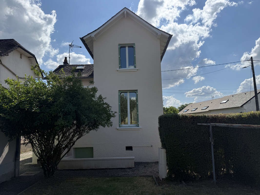 Maison à vendre, 63m², Saint-Sornin-Lavolps