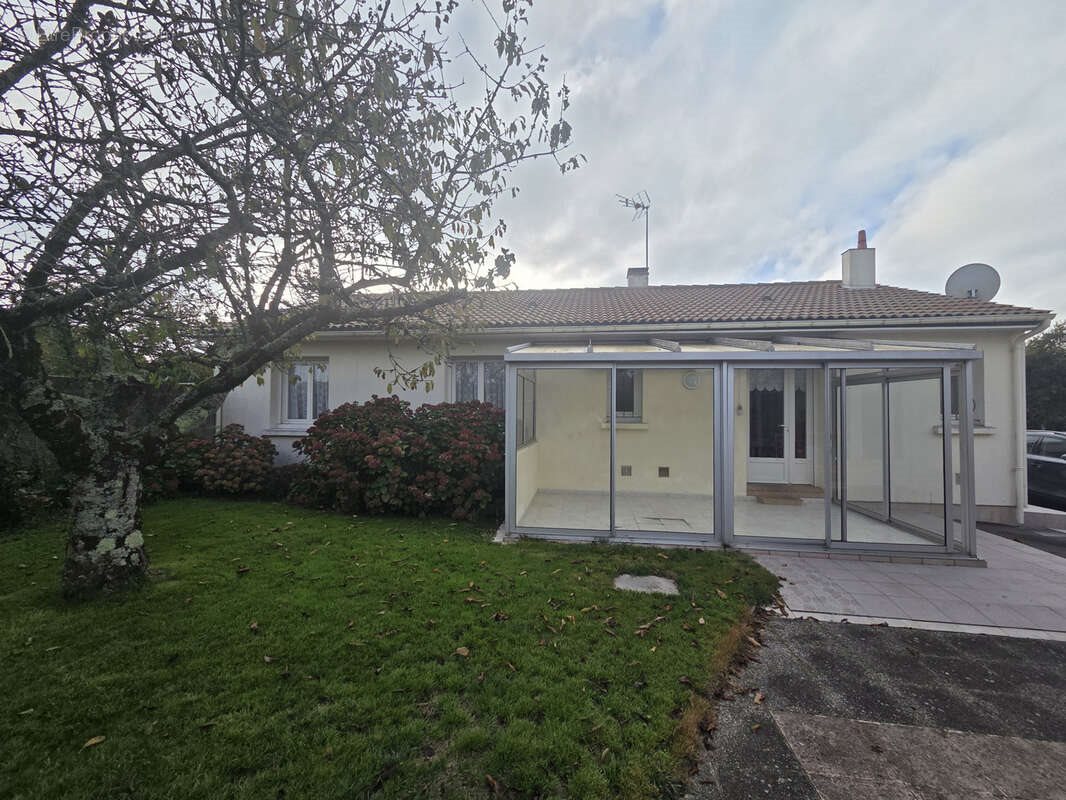 Maison à vendre, 95m², Saint-Georges-de-Pointindoux