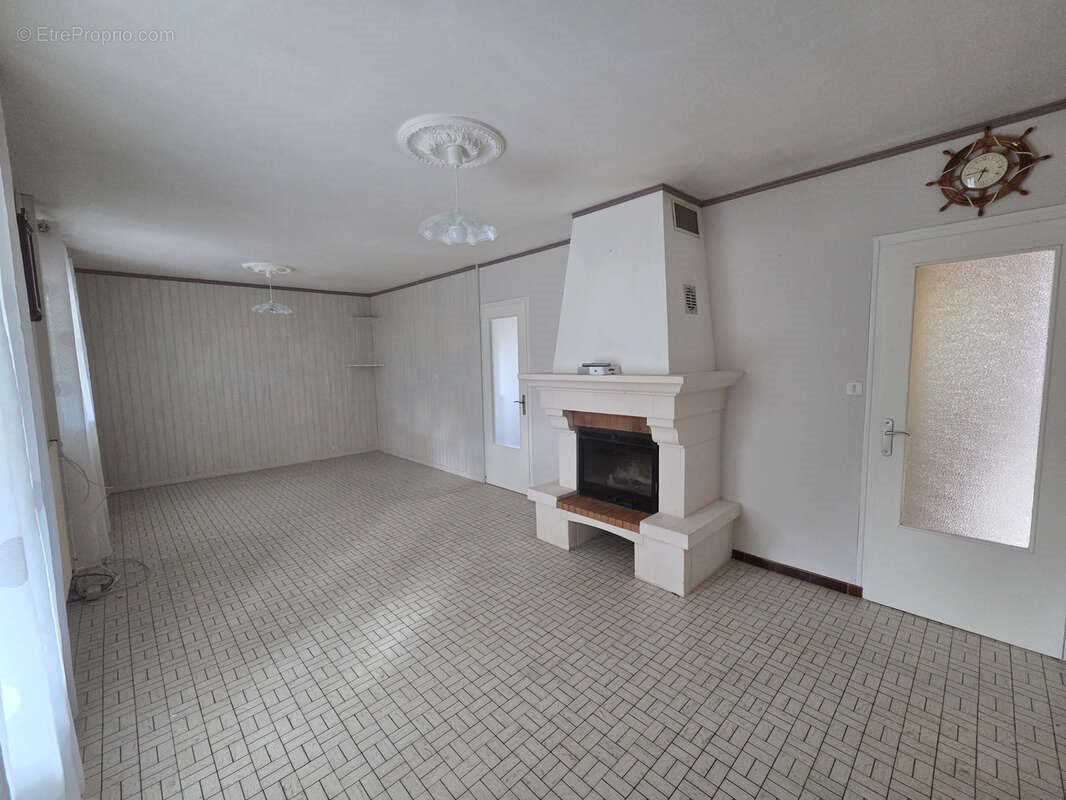 Maison à vendre, 95m², Saint-Georges-de-Pointindoux