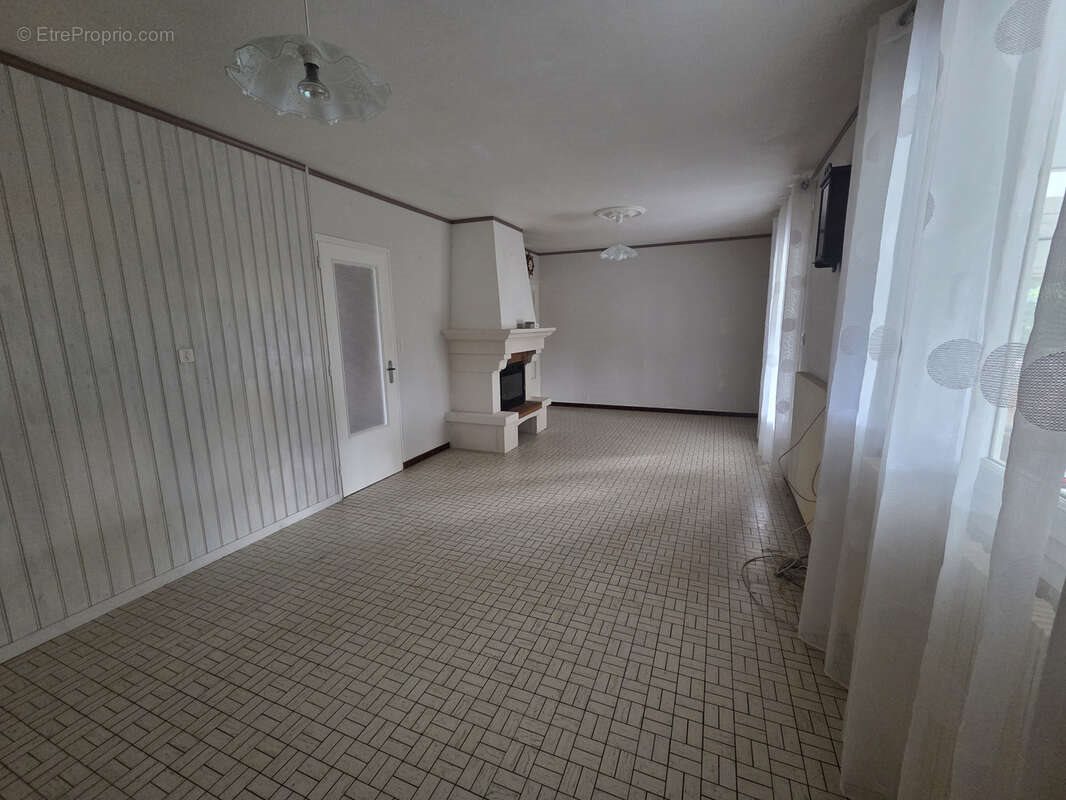 Maison à vendre, 95m², Saint-Georges-de-Pointindoux