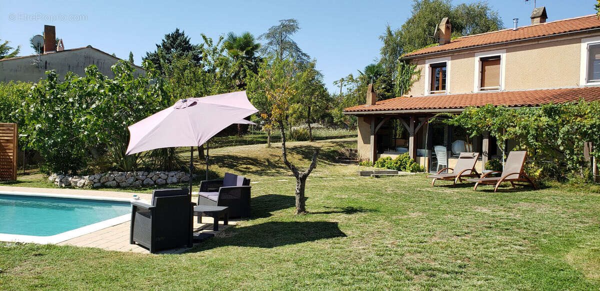 Maison à vendre, 138m², Lherm