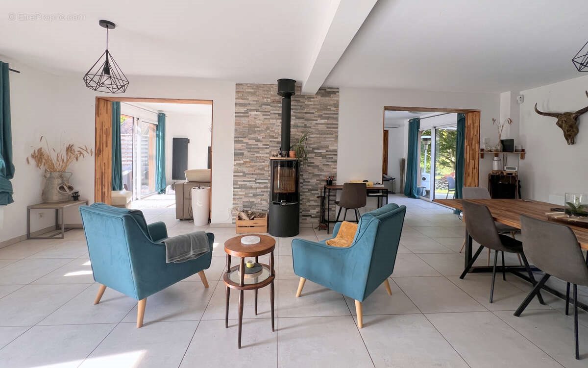 Maison à vendre, 168m², Abondant