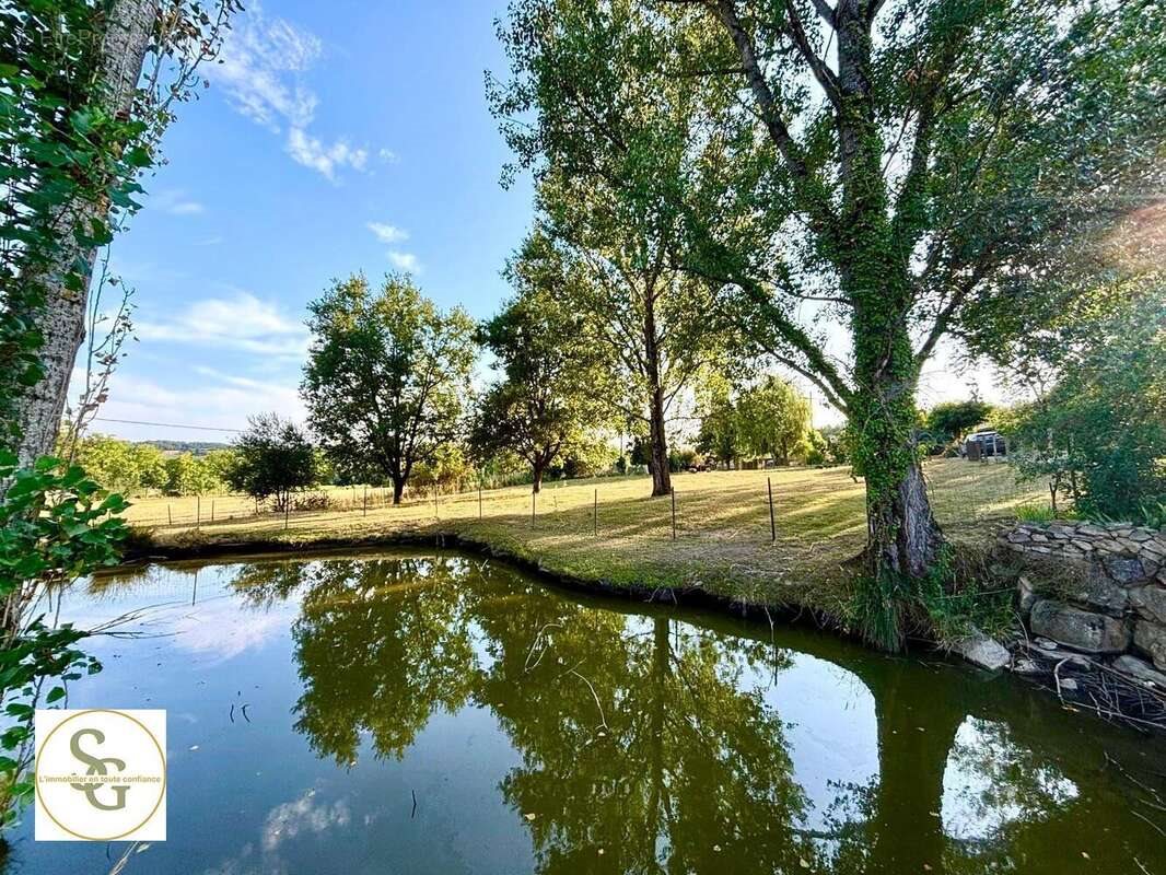 Maison à vendre, 165m², La Sauzière-Saint-Jean