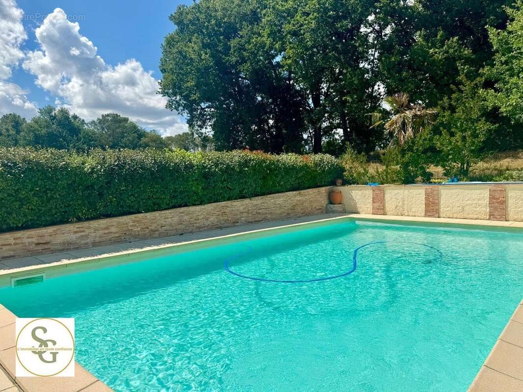 Maison à vendre, 165m², La Sauzière-Saint-Jean