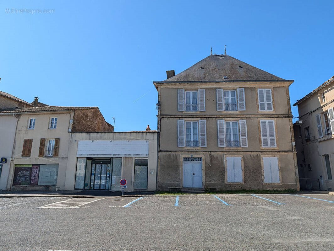 Maison à vendre, 305m², Melle