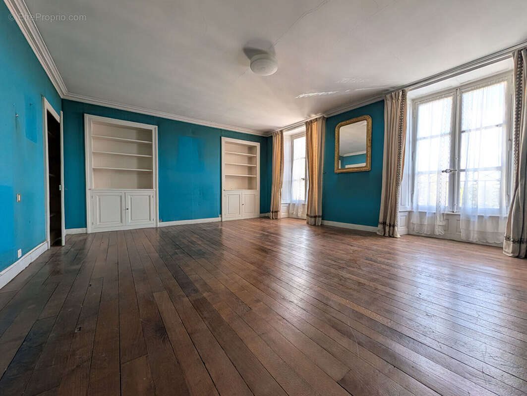 Maison à vendre, 305m², Melle