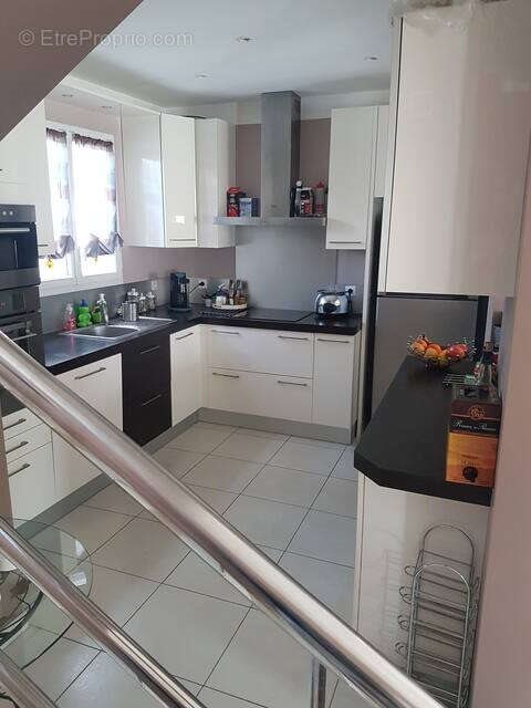 Maison à vendre, 135m², Tavaco