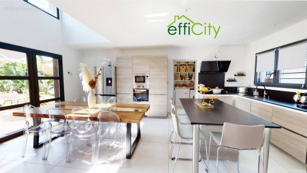 Maison à vendre, 135m², Agde (Cap d'Agde)