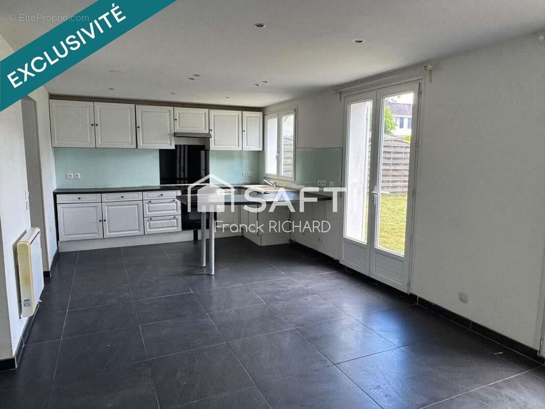 Maison à vendre, 103m², Mours