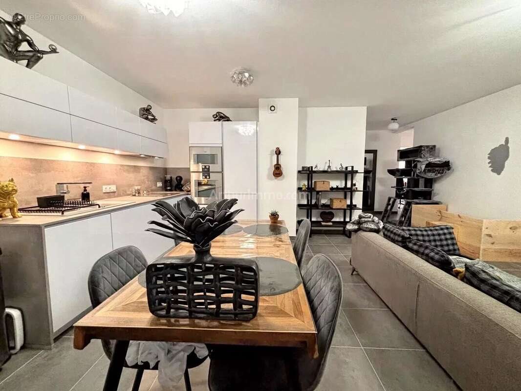 Appartement à vendre, 94m², Ajaccio