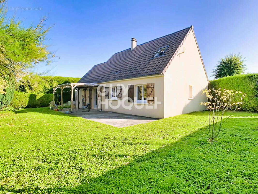Maison à vendre, 102m², Péroy-les-Gombries