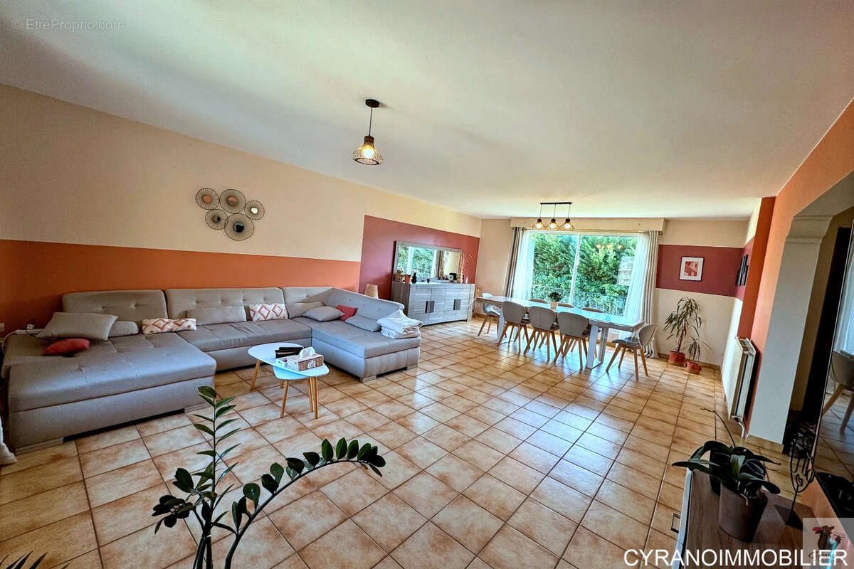 Maison à vendre, 173m², Bergerac