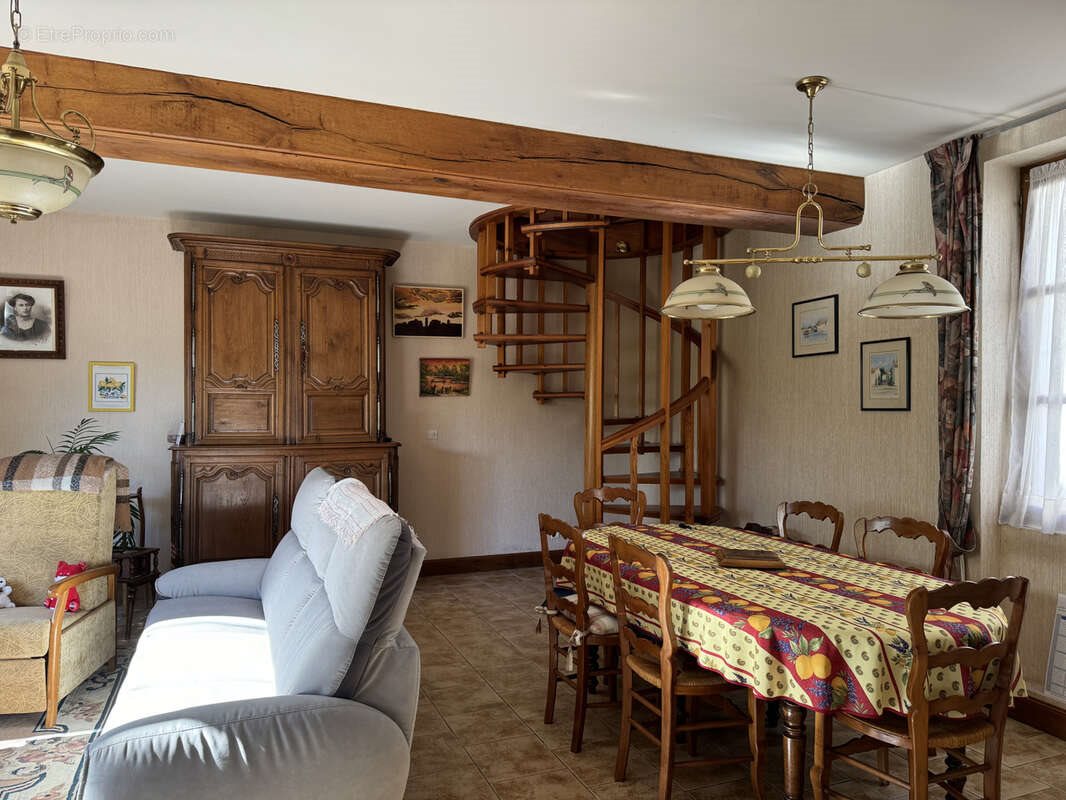 Maison à vendre, 124m², Bellême