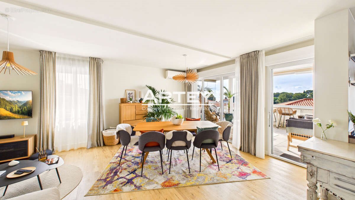 Appartement à vendre, 106m², Carqueiranne