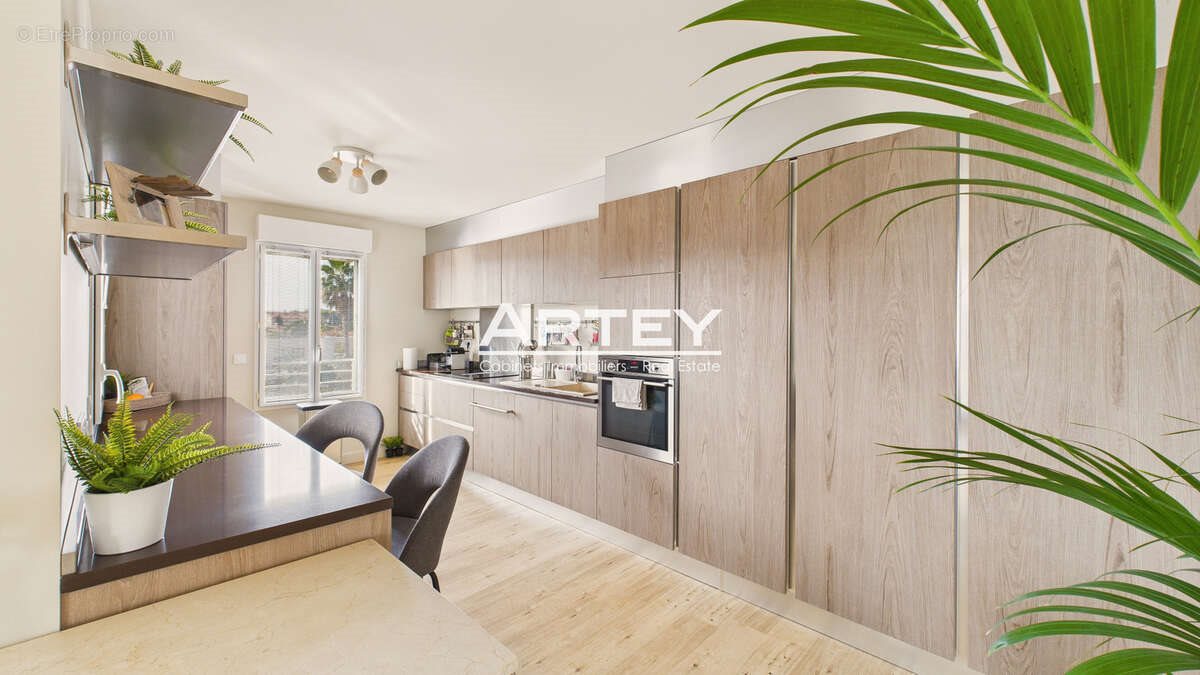 Appartement à vendre, 106m², Carqueiranne