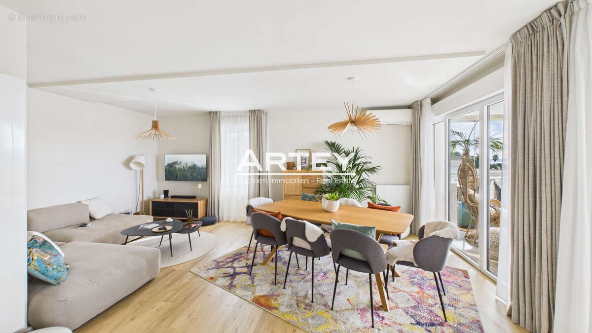 Appartement à vendre, 106m², Carqueiranne