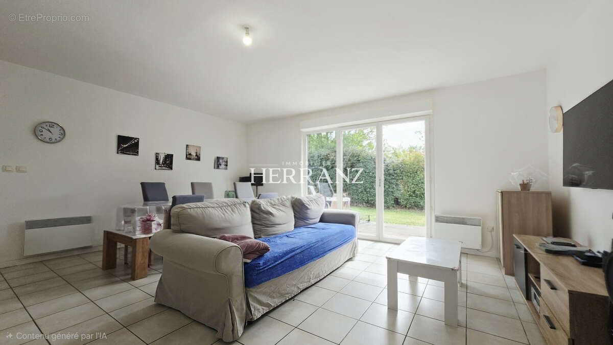 Maison à vendre, 82m², Pineuilh