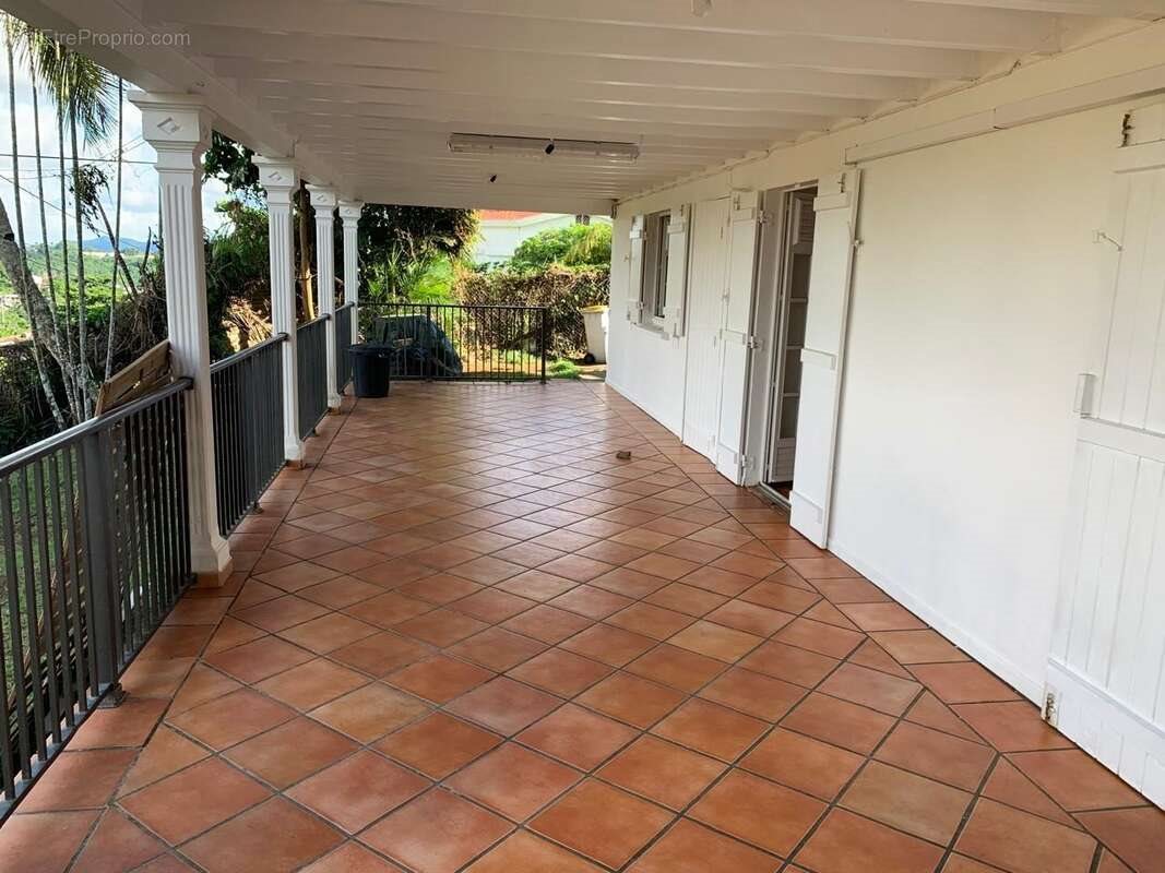 Maison à vendre, 83m², Fort-de-France