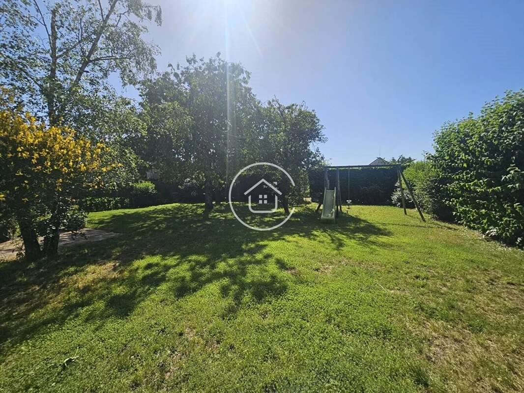 Maison à vendre, 124m², Saint-Claude-de-Diray