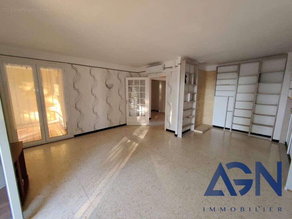 Appartement à vendre, 93m², Vias