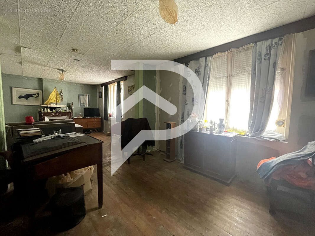 Maison à vendre, 350m², Le Cateau-Cambrésis