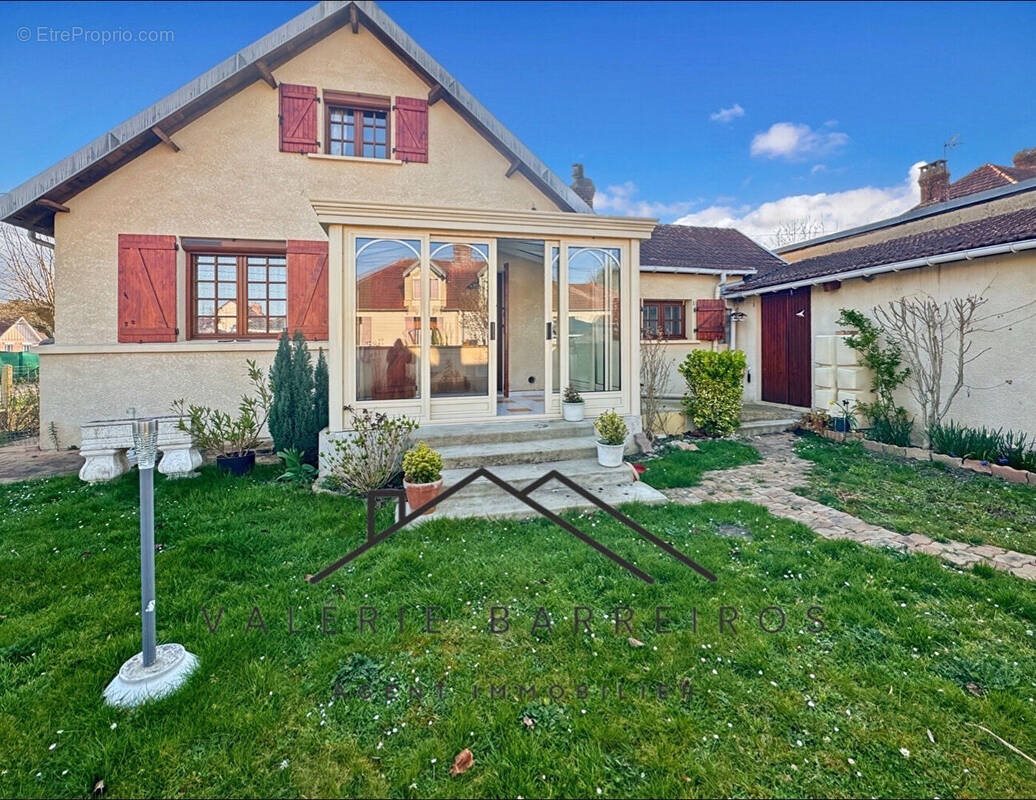 Maison à vendre, 88m², Saint-Aubin-lès-Elbeuf