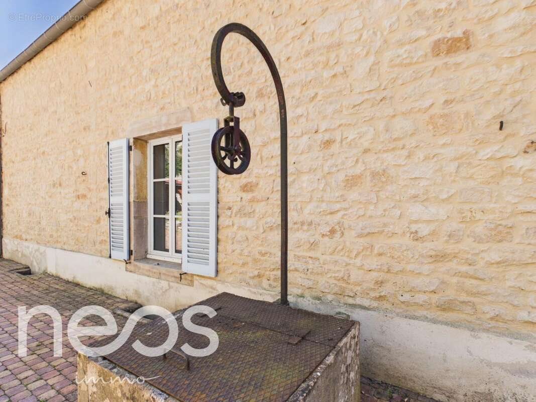 Maison à vendre, 235m², Fixin
