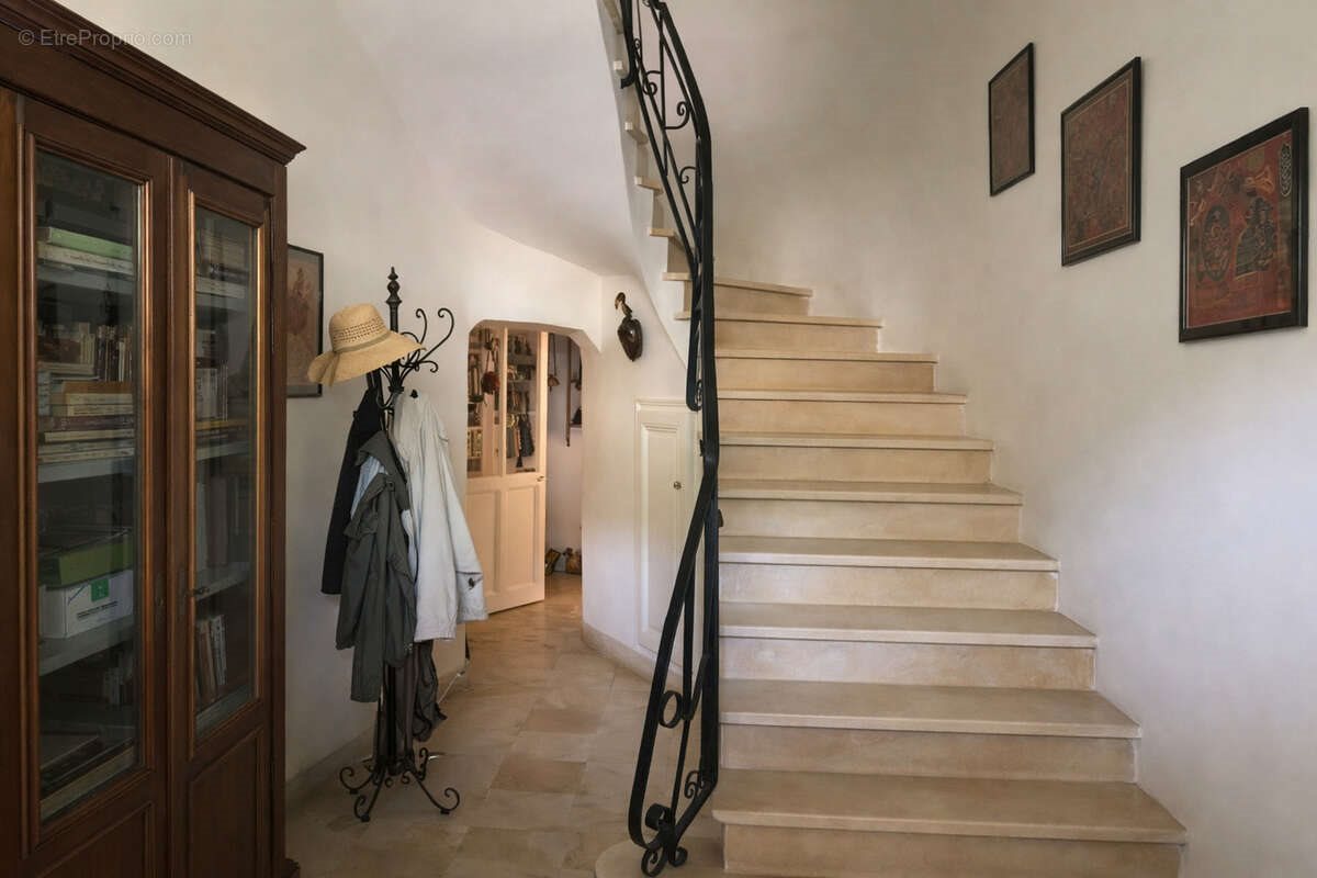 Maison à vendre, 300m², Sumène