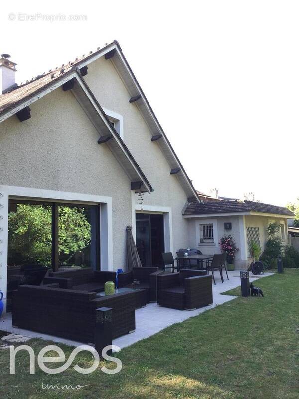 Maison à vendre, 253m², La Rochette