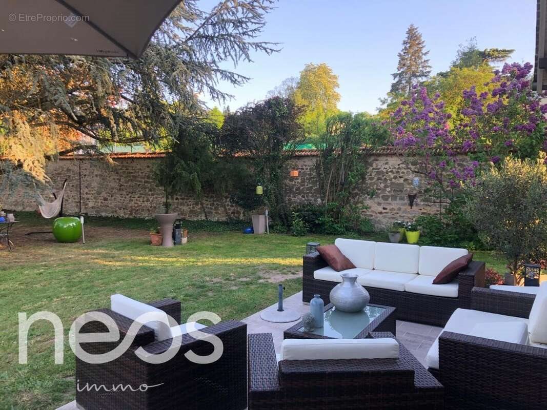 Maison à vendre, 253m², La Rochette