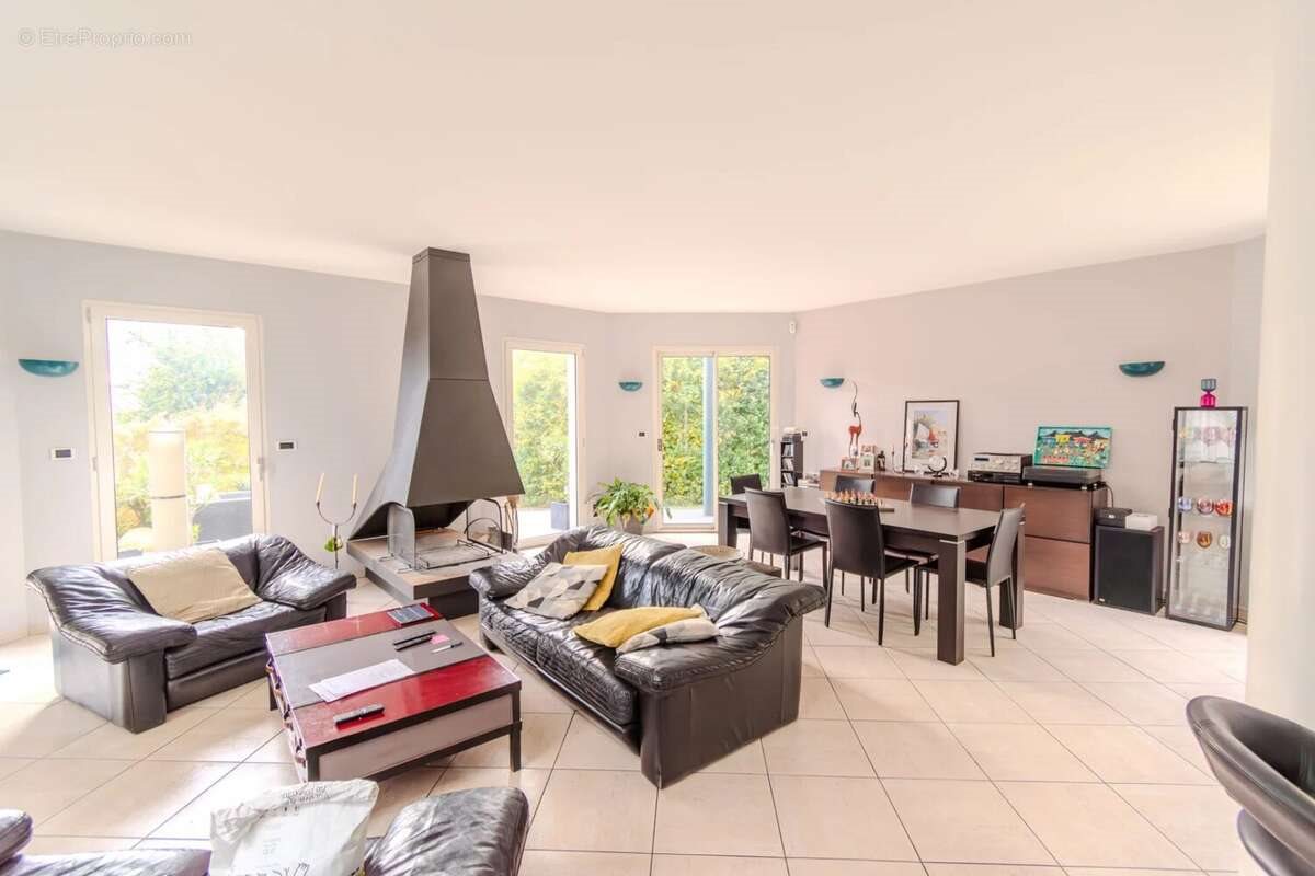Maison à vendre, 220m², Groslay
