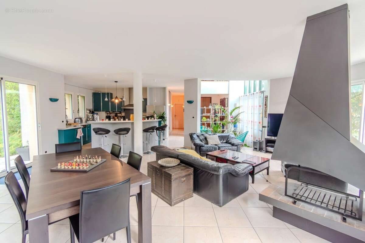 Maison à vendre, 220m², Groslay