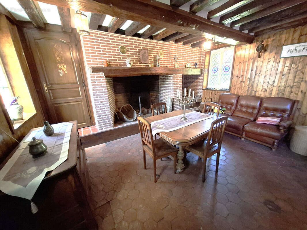 Maison à vendre, 260m², Sainte-Geneviève