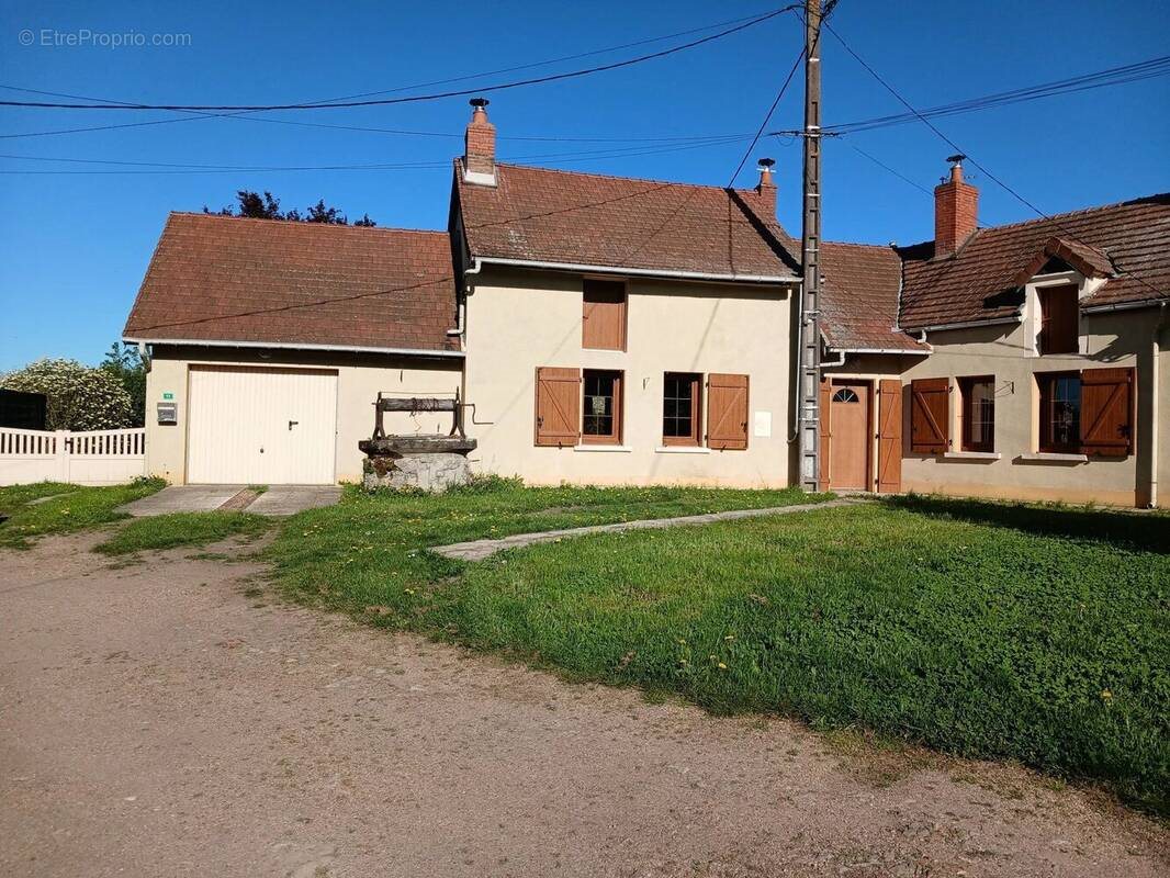Maison à vendre, 78m², Thianges