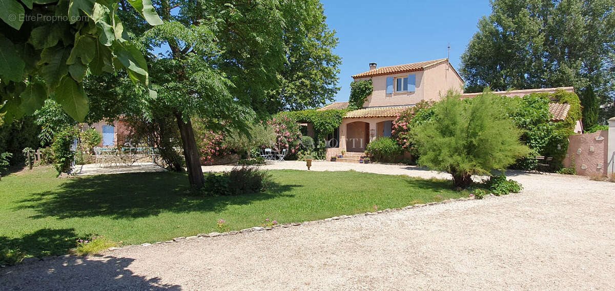 Maison à vendre, 162m², L'Isle-sur-la-Sorgue
