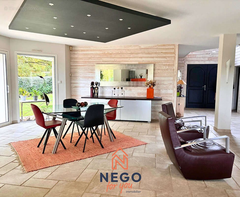 Maison à vendre, 180m², Avrillé