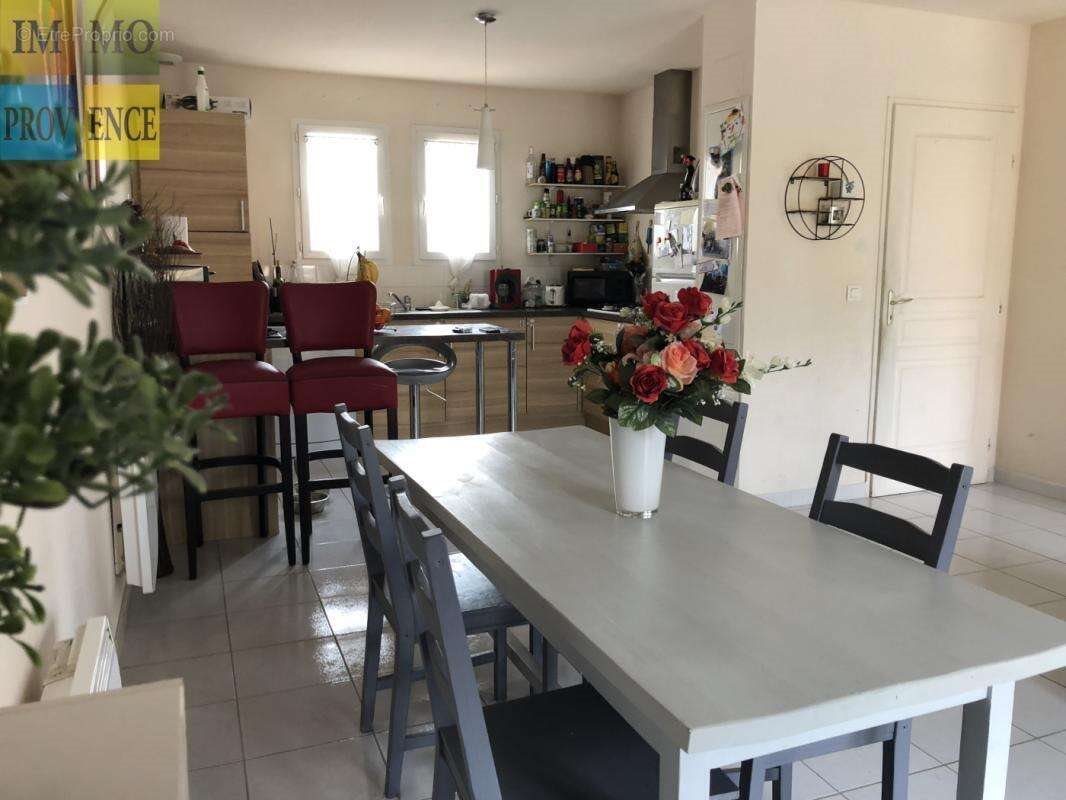 Maison à vendre, 86m², Pertuis