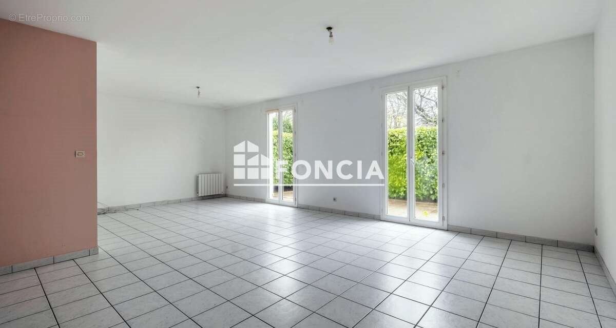 Maison à vendre, 90m², Semussac