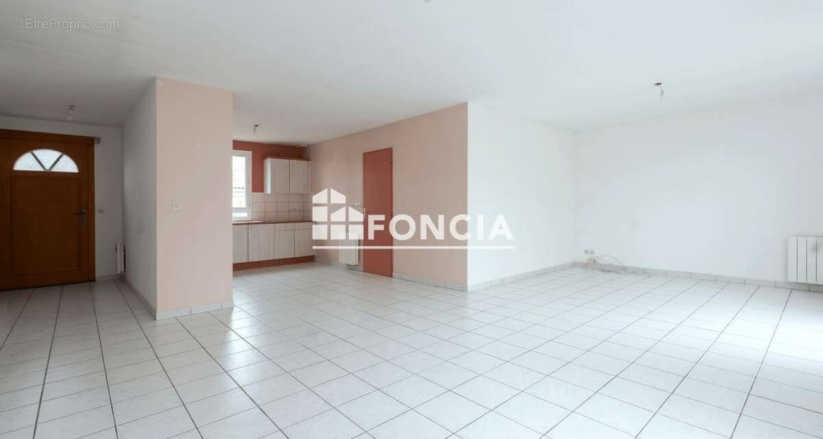 Maison à vendre, 90m², Semussac