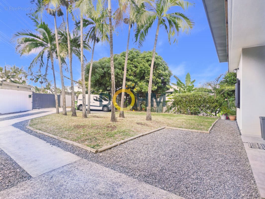 Maison à vendre, 139m², L'Étang-Salé