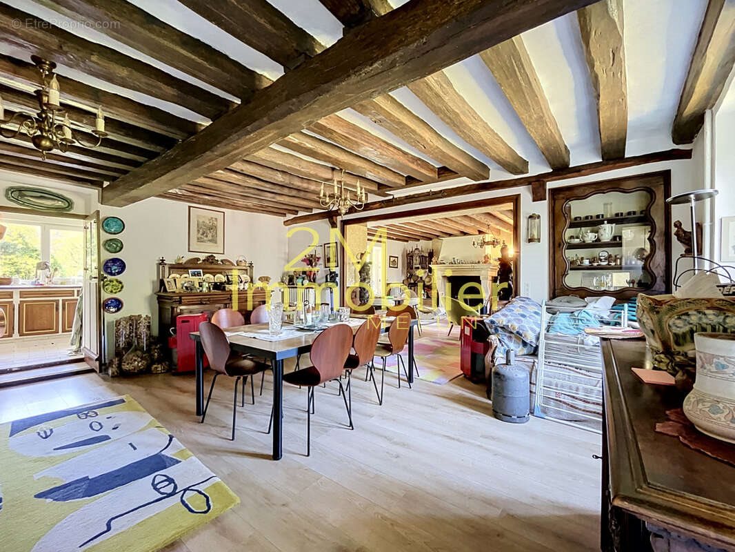 Maison à vendre, 220m², Blandy