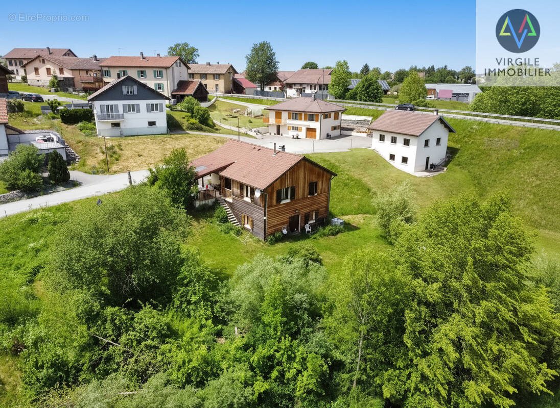 Maison à vendre, 112m², Rochejean