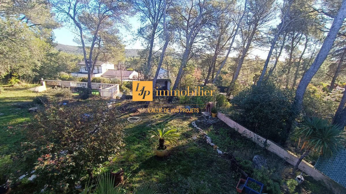 Maison à vendre, 176m², Guzargues