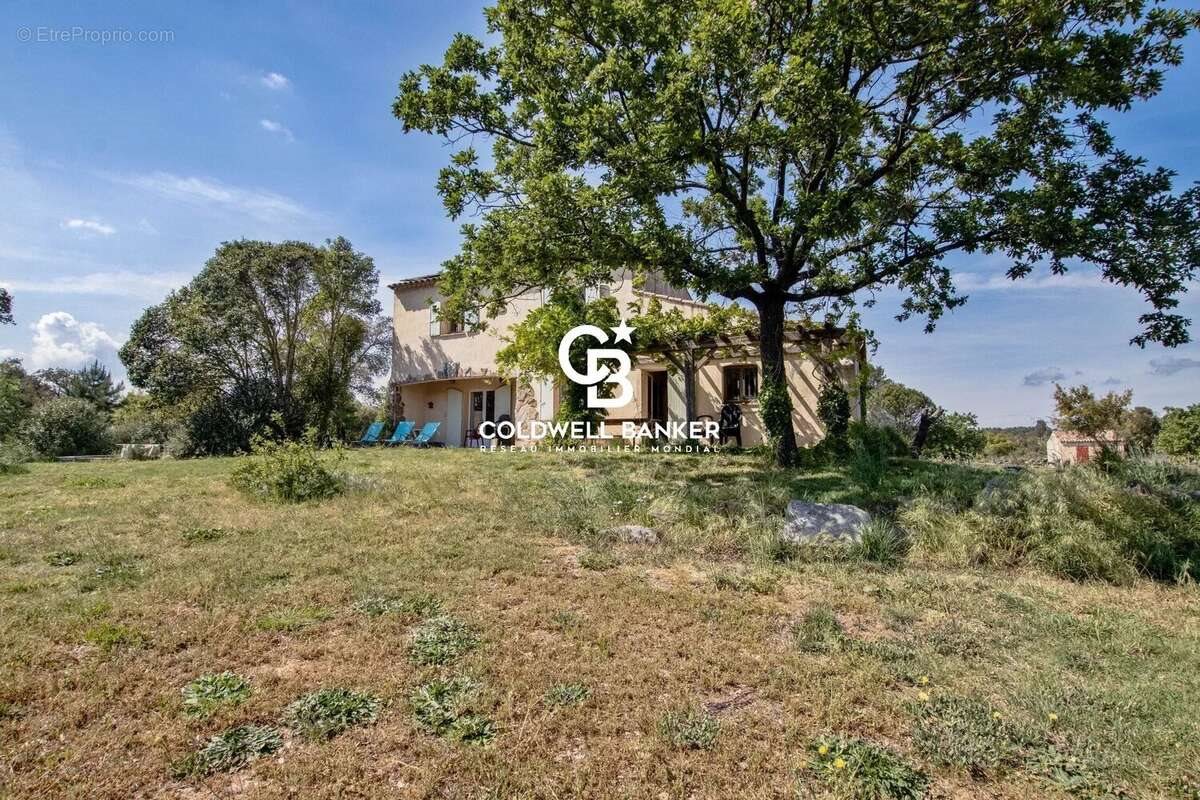 Maison à vendre, 280m², Cogolin