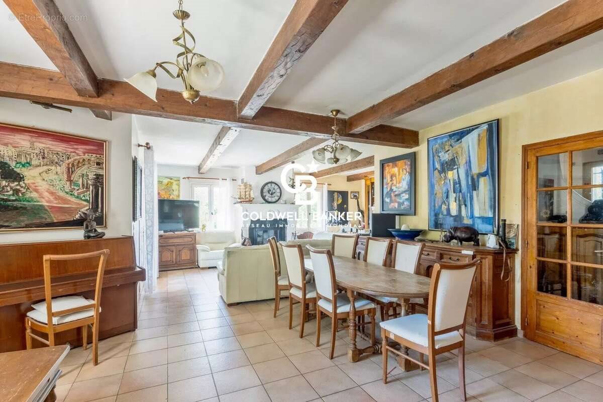 Maison à vendre, 280m², Cogolin